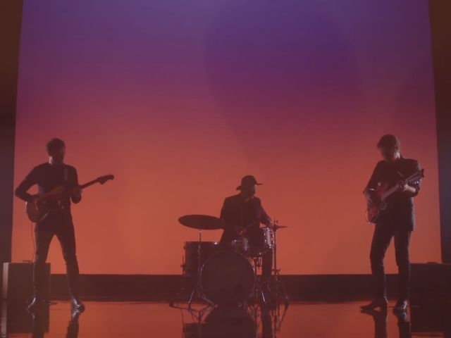 No Worries Gonna Find Us