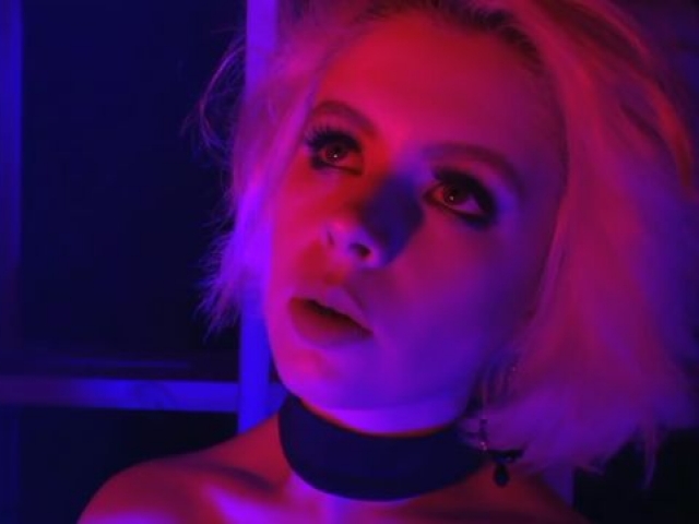 Two Bodies (Rodney Bingenheimer Intro)