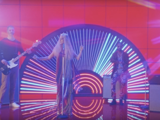 Feels  (with Big Sean)  (version 2)