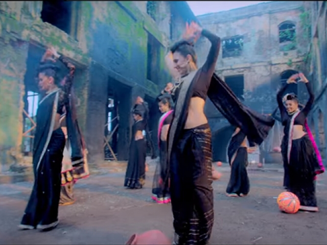 Despacito (Remix / India Dance Video)