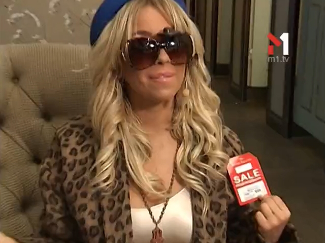 Шопінг з Дєвушкою Блондою