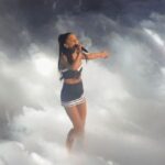 Аріана Гранде оприлюднила музичне відео на пісню «One Last Time»