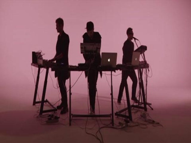 На миг