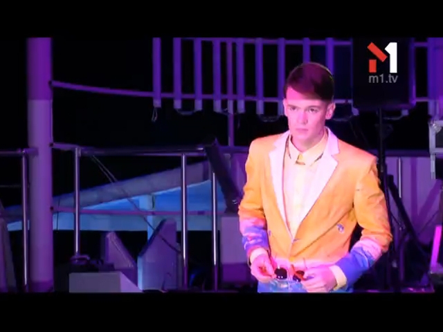 Показ Олега Скрипки