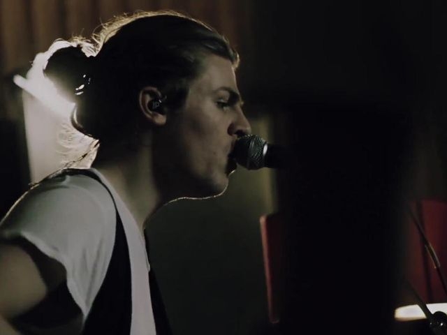 Roads  (live)