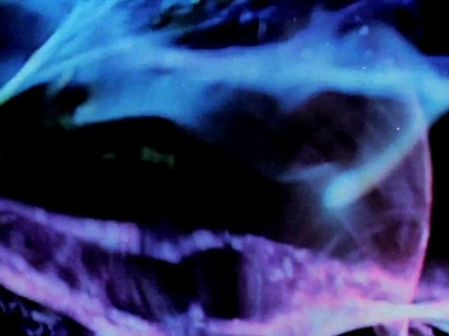 Holographic Sandcastles