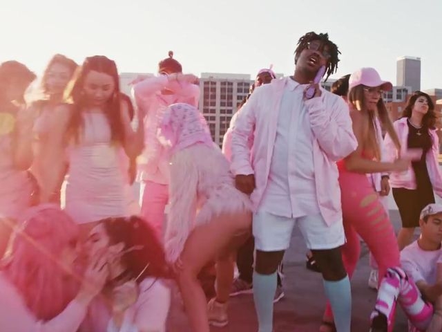 Everybody In The Club Gettin Shot