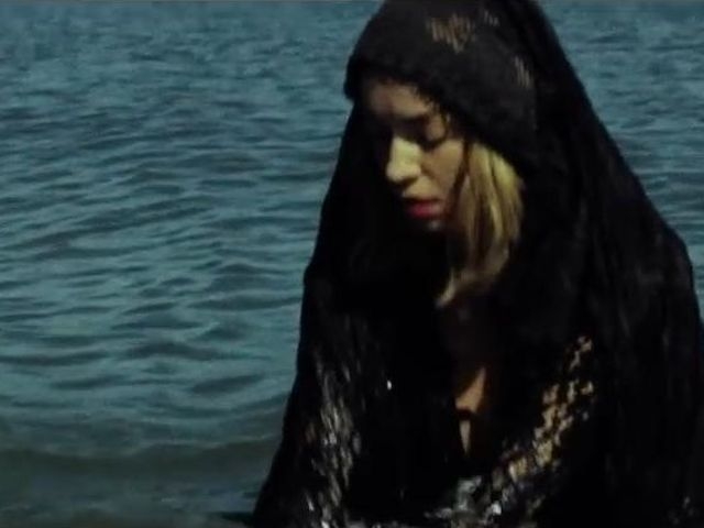 Don’t Fuck A Gift Horse In The Mouth