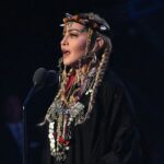 Мадонна виклала зображення, імовірно, пов’язані з новою музикою