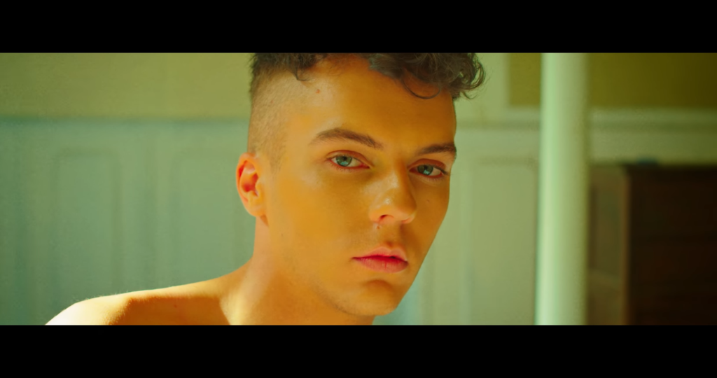 Cherry Lips (feat. Mikayla)