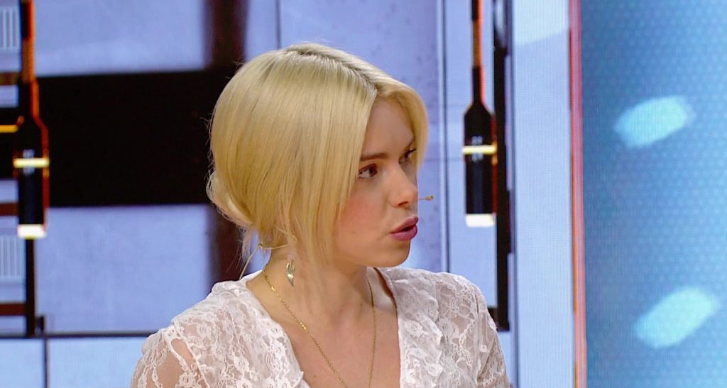 Маша Кондратенко і “Мухи” на М1